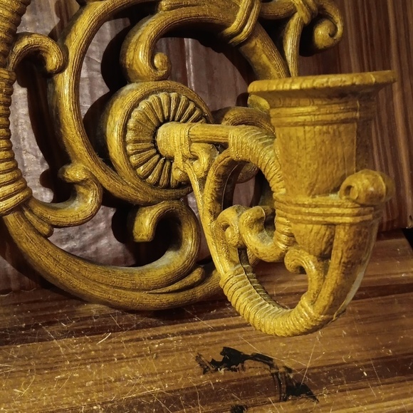 Vintage 1970s Homco Home Interiors Syroco wall sconce candle holder set - Picture 2 of 4